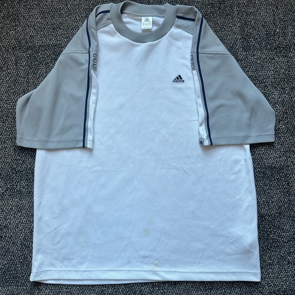 2000’s Adidas Jersey - Picture 1 of 4